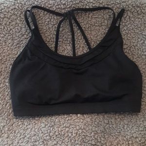 Black VS sports bra